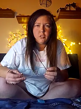 Snapshot of Persephone_CH_off chatting on 1, 12, 2025 Persephone CH off online show from 1, 12, 2025