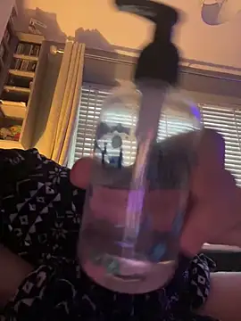 8inchLiam online show from 6, 3, 2026