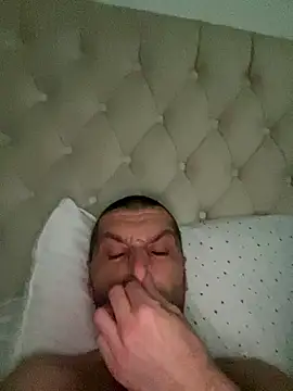 Kinkycouple142 online show from 9, 1, 2026