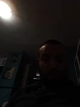 Alessiooo908 online show from 5, 5, 2026