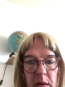 simone xdressing online show from 14, 9, 2025