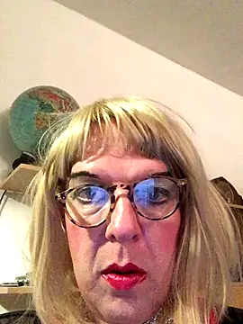 simone xdressing online show from 21, 9, 2025