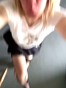 simone xdressing online show from 28, 9, 2025