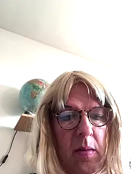 simone xdressing online show from 26, 11, 2025