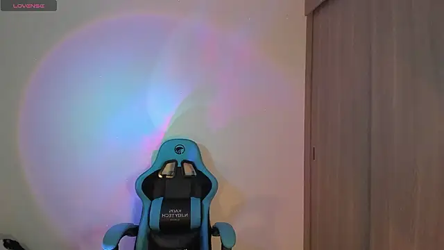 RYO BLEU  online show from 15, 2, 2026