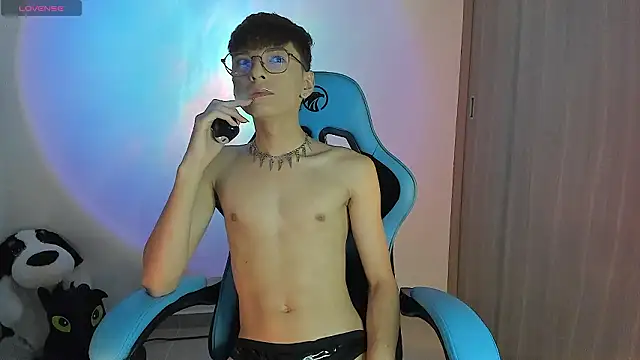 RYO BLEU  online show from 5, 2, 2026