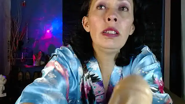 Jhanne Cherry  online show from 8, 5, 2026