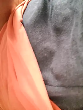 Snapshot of vamsi_starboy chatting on 11, 11, 2025 vamsi starboy online show from 11, 11, 2025