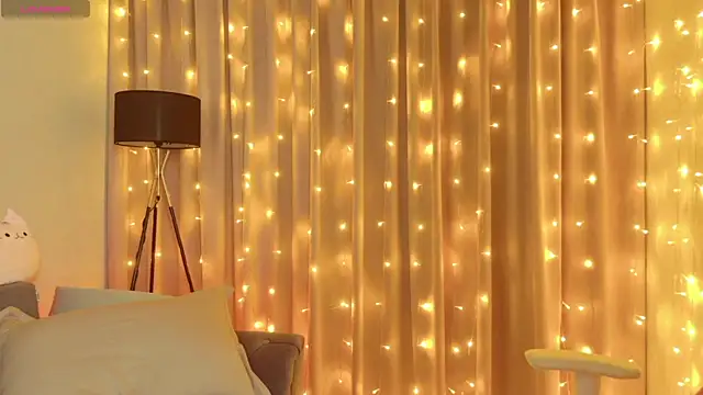 ur shy bambi online show from 13, 2, 2026