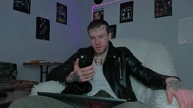 Huntall77 online show from 17, 3, 2026