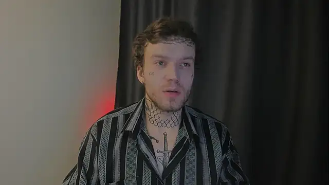 Huntall77 online show from 3, 12, 2025