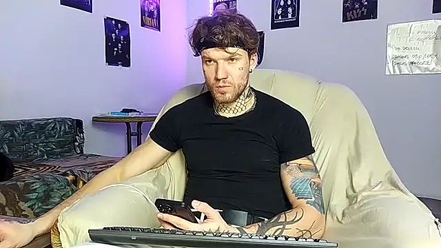 Huntall77 online show from 14, 2, 2026