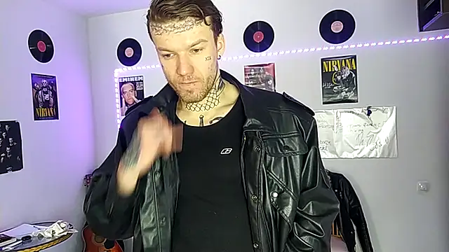 Huntall77 online show from 7, 2, 2026