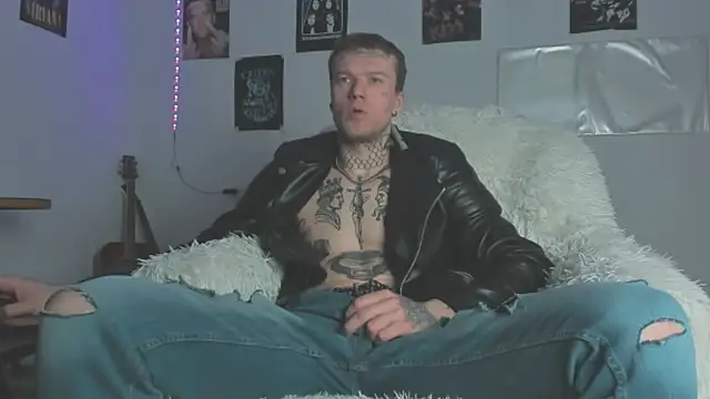 Huntall77 online show from 13, 4, 2026