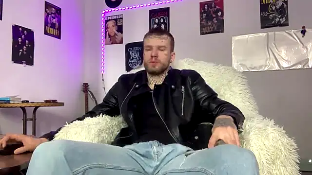 Huntall77 online show from 8, 3, 2026