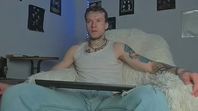 Huntall77 online show from 15, 4, 2026