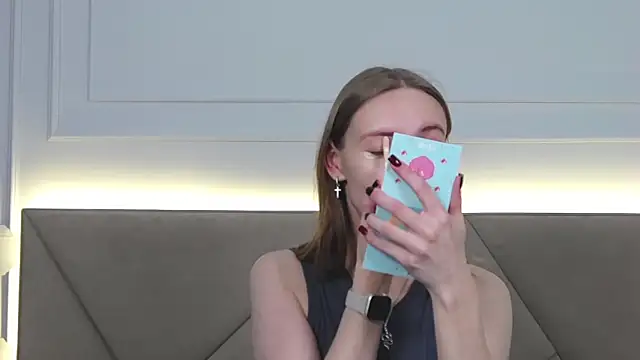 RachaelCute online show from 4, 12, 2025