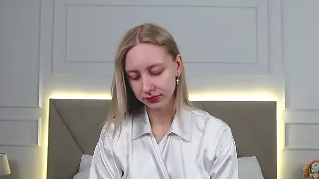 RachaelCute online show from 4, 2, 2026