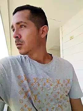 Snapshot of Damian-liam chatting on 11, 11, 2025 Damian-liam online show from 11, 11, 2025