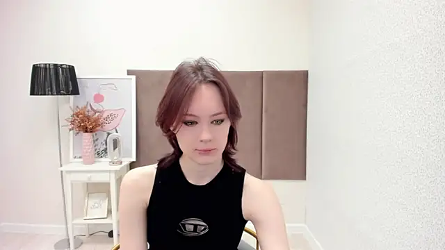 Annie Way online show from 23, 11, 2025