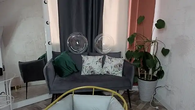 Annie Way online show from 13, 3, 2026