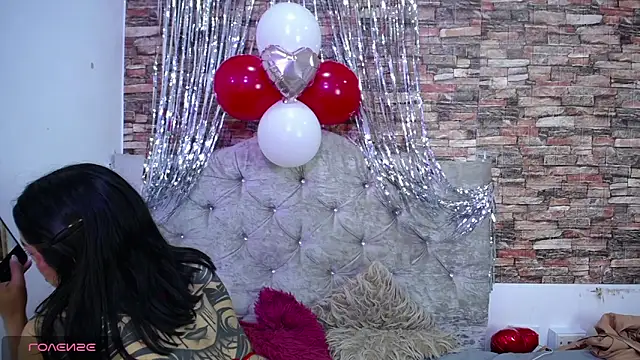 tael novacs online show from 12, 2, 2026