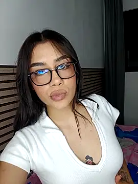 tael novacs online show from 16, 4, 2026