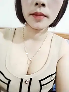 Swan-white123 online show from 14, 12, 2025