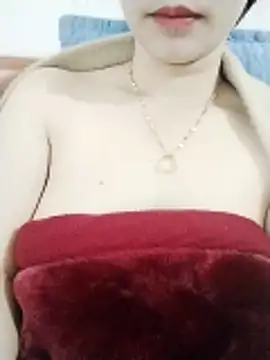 Swan-white123 online show from 9, 2, 2026