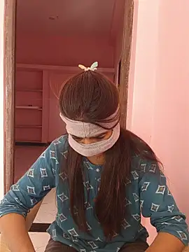 Iamyourdarling online show from 12, 11, 2025