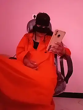 Iamyourdarling online show from 14, 12, 2025