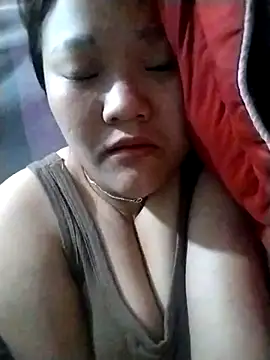 Snapshot of m-mbae chatting on 28, 4, 2026 m-mbae online show from 28, 4, 2026