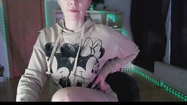 MissyDior8 online show from 22, 12, 2025