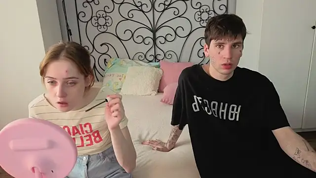 Danny loves Mary online show from 1, 4, 2026