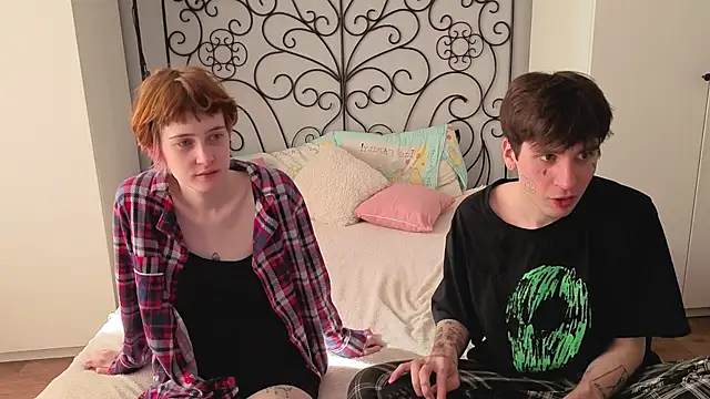 Snapshot of Danny_loves_Mary chatting on 26, 4, 2026 Danny loves Mary online show from 26, 4, 2026