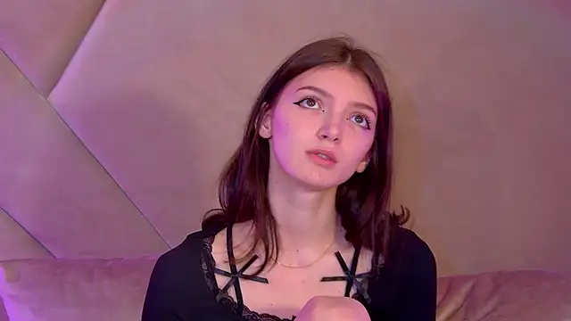 Snapshot of SophiaProve chatting on 24, 11, 2025 SophiaProve online show from 24, 11, 2025