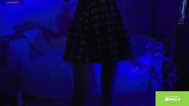 Kitty gaze online show from 10, 4, 2026