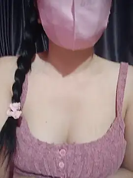 Snapshot of MiHeni chatting on 26, 6, 2026 MiHeni online show from 26, 6, 2026