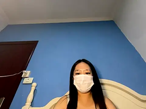 Snapshot of Lily-888 chatting on 12, 11, 2025 Lily-888 online show from 12, 11, 2025