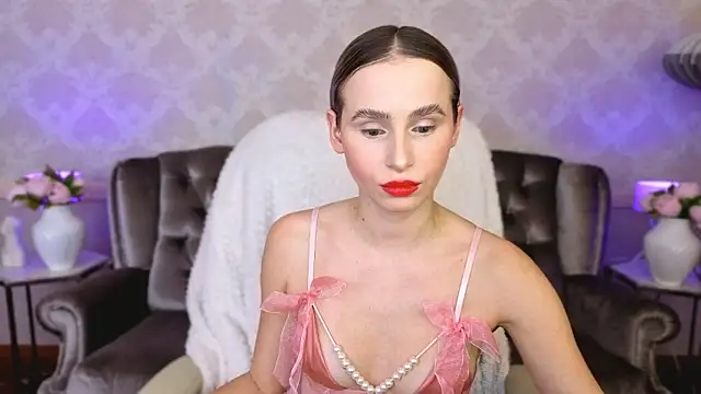 Snapshot of YourMoneyBossNikki chatting on 12, 11, 2025 YourMoneyBossNikki online show from 12, 11, 2025