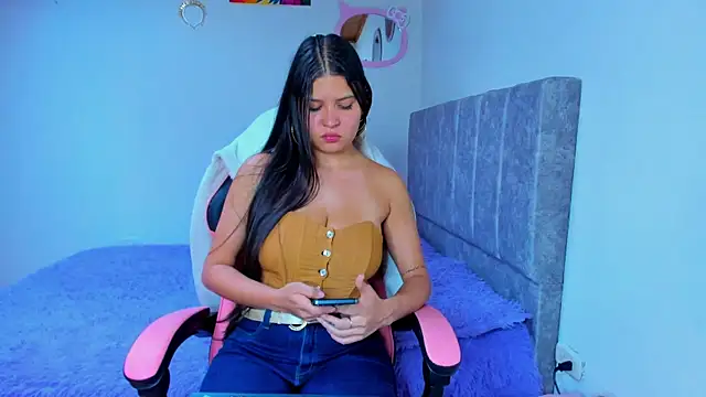 Snapshot of kiity_hot_6 chatting on 25, 5, 2026 kiity hot 6 online show from 25, 5, 2026