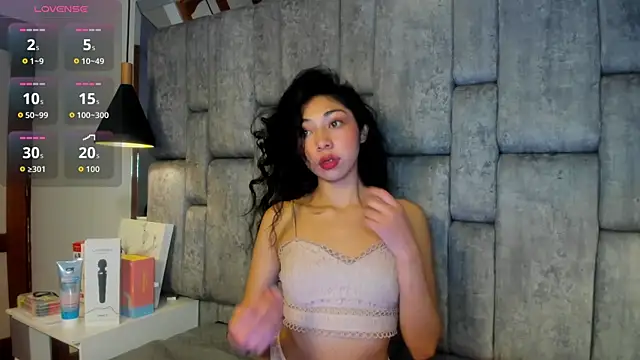 Snapshot of Emmaskinny chatting on 27, 11, 2025 Emmaskinny online show from 27, 11, 2025