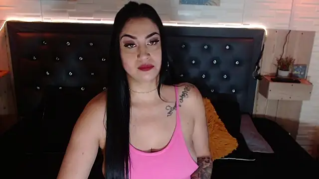 Scarlet Desire online show from 11, 11, 2025