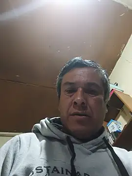 Snapshot of Riki121274 chatting on 5, 8, 2026 Riki121274 online show from 5, 8, 2026