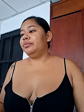 Snapshot of Sarahy- chatting on 3, 6, 2026 Sarahy- online show from 3, 6, 2026