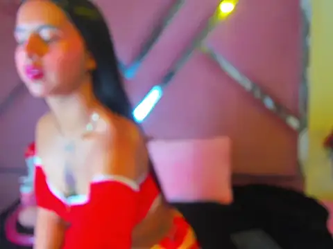 CloeMorenti  online show from 15, 11, 2025