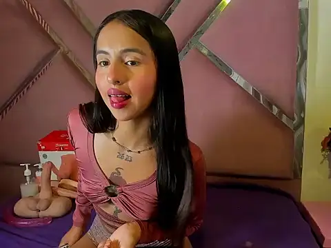 CloeMorenti  online show from 20, 11, 2025