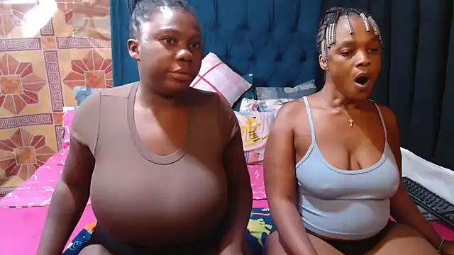 DarkCherryx online show from 24, 2, 2026