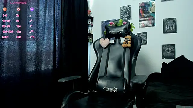 Snapshot of lust_ink chatting on 18, 5, 2026 lust ink online show from 18, 5, 2026