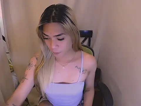 velvetviper06 online show from 9, 4, 2026